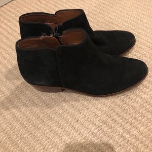 Sam Edelman “petty” Chelsea boot in black